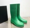 디자이너 장화 여성 부츠 블랙 Rev 고무 부츠 Pvc Rainboots 외관 버스트 시계 어퍼 그린 화이트 발 소프트 슬림 워터 슈즈 박스 포함