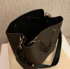 Düşük Fiyat Satış Eski Çiçek Çizme Kova Çantası Klasik Omuz Çantası Debriyaj Çanta Deri Deri Crossbody Paketi Akşam Çantalar Kılıf