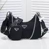 2005 Designers Bags Famoso Marca Messenger Bag Moda Crossbody Bag para Mulheres Atacado Bolsa de Nylon Body Body com Pequena Coin Carteira Metal Chain