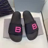 2023 nowych pantofel męski sandały damskie projektant letnie buty na plażę luksusowe slajdy moda szerokie płaskie śliskie antypoślizgowe klapki kryty odkryty Chaussures buty 35-45