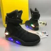 Sapatos Automático Air Mag Sneakers Marty McFly Led Men de volta ao Future Glow in the Dark Grey Boots McFlys Sneaker Top