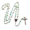 Collana con rosario con croce in acrilico verde Gioielli di preghiera religiosa cattolica lunga per uomo donna
