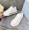 Designer - Scarpe casual Moda donna Platform canvas Lace Up Sneaker Classic White Red Black