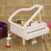 Obiekty dekoracyjne Figurki Piano Model Music Box Classic Obrotowy Ballerina Tancerz Home Decoration Prezent Ślubny Urodziny