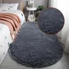 Mattor ovala fluffiga mattor Plush Bedside Rugs Icke-halkgolvmatta för vardagsrum Dekor Balkong Solid Color Play Matscarpets