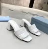 Tasarımcı Sandalet Slaytlar Kapitone Nappa Sandalet Kadın Terlik Yumuşak Süet Deri Terlik Kauçuk Yüksek Topuklu Deri Terlik