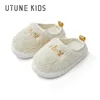 Pantoufle ENFANTS hiver pantoufles pour enfants petit mouton chaud en peluche chaussures d'intérieur belle maison de fille rose anti-dérapant pour enfantspantoufle