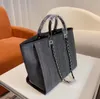 Den nya modeklassiska stilen Canvas Beach Shopping Bag Womens Luxury Designer Deauville Chain Totes Double Shoulder Bags Stor kapacitet Fashion Tote