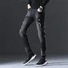 Jeans pour hommes Four Seasons pour hommes Small Feet Youth Hole Stretch Slim Brodé Pencil PantsMen's