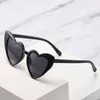 Kids Heart Shape Sunglasses Brand Designer Fashion Love Heart Shaped Sun glasses Girls Eyewear Outdoor Cute Lovely UV400 220705