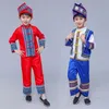 Traje de Palco Crianças Chinês Antigo Hmong Miao Traje Meninos Estampados Folclórico Vestido Hanfu Conjunto de Roupas Festival Tradicional Performance WearStage