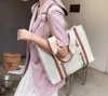 Vente chaude mode maison grand sac à provisions homme femmes grande capacité sac en toile loisirs CH plage sac à main sacs à bandoulière avec logo initial C39