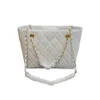 22SS Designer Shopping Bag Totes Bag Caviar Classic Quiltade Metal Chain Bags Svart och vit fast färg axel crossbody utomhus damer lyxhandväskor