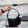 designer wallet wallet card holder purses Leather Black handbag horn triangle logo simple fashion zipper atmosphere arc 0102