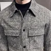 Kurtki męskie styl wysokiej jakości Slim Fit krótki wełniany płaszcz z tkaniny mężczyzna Plaid kurtka rekreacyjna odzież Plus rozmiar 4XL