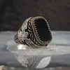 Retro ręcznie robiony turecki pierścień dla mężczyzn Vintage podwójne miecze czarne cyrkonie pierścionki Punk Trendy islamska religijna muzułmańska biżuteria 220719