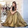 Gold glänzende Blumenmädchenkleider PECING ärmellose flauschige kleine Prinzessin Geburtstagsfeier Festzug Kleid Rückenless schwarz heilige Kommunion Mädchen Kleider