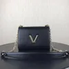 Mode Chaîne En Cuir Ondulation De L'eau Bandoulière Sacs De Luxe Designer Femme Sacs À Main Casual Top Lady Sac Plaine Paillettes Lettre Messenger Sac Fourre-Tout MM Noir