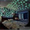 Wandstickers Home Decor Garden Raam Decoraties In The Dark Glow Snowflake Fluorescent Lamp 3D Sticker Kerstmis Kinderen Slaapkamer Decor