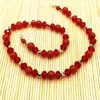 Kedjor Red Carnelian Stone Bead Choker Halsband med Crystal Glass 8 mm för hennes presentfesthalsbostäder