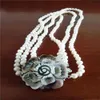 Collana a strati di design annodato a mano 3 file 7-8mm naturale quasi rotondo bianco conchiglia di perle d'acqua dolce fiore chiusura lunga 45-55 cm gioielli di moda