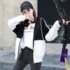 المرأة جاكيتات Zoki الخريف الكرتون سترة المرأة طباعة إلكتروني معطف الإناث مقنع خليط سيدة طالب أبلى الأزياء الكورية 2022