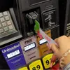 Carino Favore di Partito Portachiavi Estrattore di Carte di Credito Acrilico Carta di Debito Grabber per Unghie Lunghe Atm Portachiavi Carte Clip Unghie strumenti FY3637