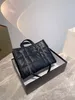 2022 Designer Umhängetasche Mode Tote Handtaschen Dameneinkaufstaschen Frauen Leder Handtasche Dicky Presbyopic Für Frau Messenger Bügeleisen Großhandel Große Kapazität