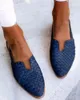 2022 Lady Sheepskin Deri Seksi Bayanlar Düz Topuklar Sandalet Ayakkabı Pillsage Pionted-Toe Pelerinli Toka Yaz Avrupa ve Amerika Patka Slip-On Boyut 34-42