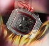 Знаменитая классическая роскошная модная кристал женщин, мужчины, смотрят 43 -мм резиновые ремешки модные бриллианты календарь календарь кварцевый браслет часы пары наручные часы.