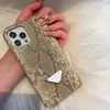 Mode Snakeskin Stripes Phonecase Luxury Designer Phone Case pour Iphone 13 13pro13promax 11 12pro Max Xsmax Cases Triangle Phone Cover