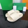 Slider Sandaler Designer Kvinna Tofflor Strand Slides Platt gummisko Hög kvalitet Flip Flops för män Kvinnor Grön tå Slitstark Bekväm sandal 35-45