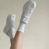 Sapato casual de plataforma plana de primavera espessa tênis com conforto split dedo de dedão pequeno sapatos brancos para sapatos de esportes de meninas 220722
