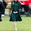 الفساتين غير الرسمية الأميرة كيت نفس المعطف الطويل للسيدات الخريف والشتاء المخملية صفيرة زر مزدوجة زر التنورة