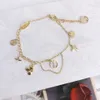 Blooming Dames Gouden Bloem Armband Vijf Bloemen Klaver Dames Vergulde Armband Vriendin Cadeau 7029683