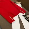 B618 إمرأة الدعاوى الحلل المد العلامة التجارية عالية الجودة الرجعية مصمم الأزياء الأحمر سلسلة دعوى سترة الأسد مزدوجة الصدر ضئيلة حجم كبير ملابس نسائية