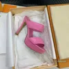 Ontwerper vrouwen hoge hakken lederen schoenen zomer dames mode zwart witte vrouw dikke bodem sandalen