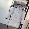 Tasarımcı Down Ceket Kış Küfür Ceketleri Açık Spor Ceket Erkek Parkas Kadın Beyaz Ördek Rüzgar Geçirmez Parker Uzun Deri Yaka Kapı Sıcak Gerçek Kurt Kürk Şık Paltolar