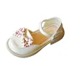 2022 New Children's Summer Patent Leather Leather Sapates de couro para crianças sandálias de bebê G220523