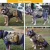 Colliers de chien laisse le harnais tactique gilet d'entraînement pour animaux de compagnie avec sacs militaires en laisse de service de sécurité