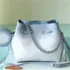 Akşam Çantaları Drawstring Designer Luxury Petit Noe Bella Buck Crossbody Çıkarılabilir Yuvarlak Para Çantası Gümüş Renk Donanımı içerir