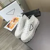 Klassiekers dames espadrilles verhoogt sneakers designer schoenen canvas en echte lambskine -loafers tweekleurige pet teen mode casual schoen voor huis