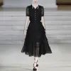 Dos piezas Círculo Floral Appliique Floral-Out Slewe Short Top Top Skirt Beige Twinset Suits Fashion Summer 2022
