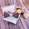 Papillon Sposo Set di cravatte in legno per abito da uomo Fazzoletto Papillon Spille Matrimonio Cravate Homme Noeud Papillon Corbatas GiftBo254N