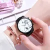 Armbanduhren Mode Runde Quarz Strass Paare Muster Zifferblatt Casual Uhr Lederband Modische Uhr Für Wasserdichte Frauen
