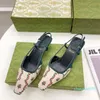 2022 Mulheres G Slingback Sandals Pump Aria Slingback Shoes são apresentados em malha preta com cristais Fechamento de fivela traseira do motivo de cristais