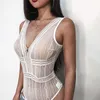 Dwuczęściowe spodnie kobiet czarne seksowne seksowne, zanurzające się szyi Sheer Contrast Lace Sleveless Cami Spaghetti Pasp Bodysuit 2022 Kobiety Summer Summer