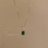 Hänge halsband fransk stil personlighet Hong Kong Lady Temperament Crystal Diamond Inlaid Square Emerald Clavicle Chain nischhalsband