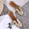 2022 Designer Hausschuhe Damen Slides Strandsandale Luxusschuhe Flache Flip Flops Slide Damen Sandalen Hotel Bath Lady Sexy Sandalen Leder Slipper Schuh Große Größe 35-43