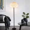 Lâmpadas de chão Modern Feather Lamp Luxo Nórdico Minimalista para a sala Villa El Deco White Home Night Stand Plooror